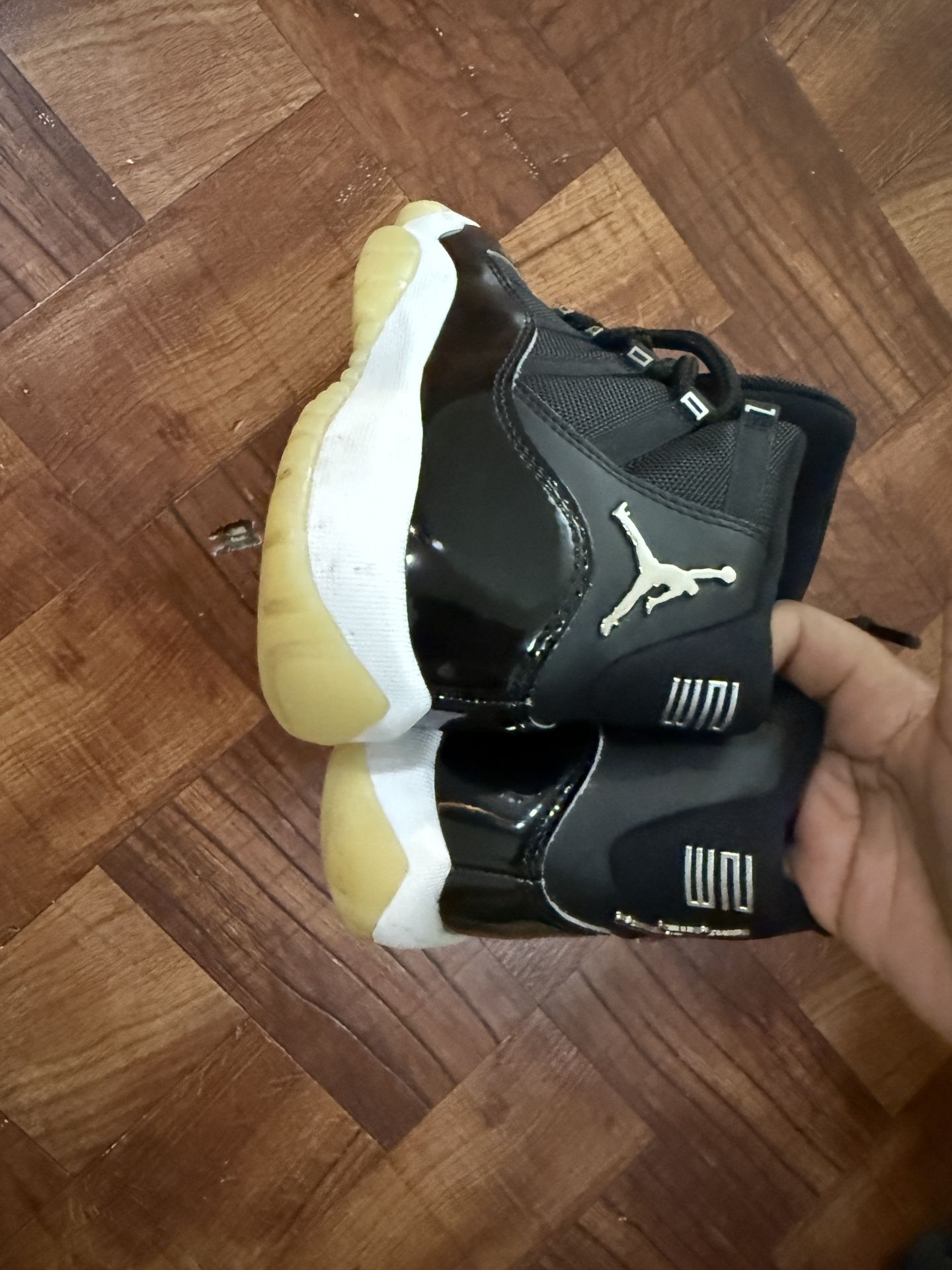 Jordan’s 11s S.Z 5.5