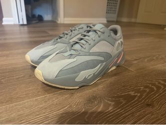Yeezy 700 interia  boost size 13