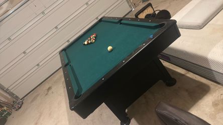 Pool table