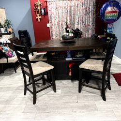 Dining room set