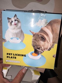 Pets feed