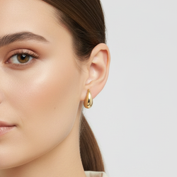 18K Yellow Gold Teardrop Stud Earrings