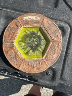 vintage Treasure Craft Disneyland souvenir plate/ashtray from the Mid-Century Modern era.
