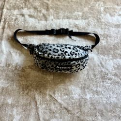 Supreme Leopard Fleece Waist Bag