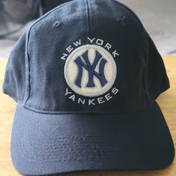NEW YORK YANKEES ORIGINAL STOCK HIGH QUALITY STITCHED POPULAR ADJUSTABLE CAP