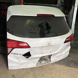 Hrv Tailgate (parts)