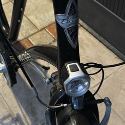 TOWNIE BALLON 8-D (8) Speed Like NEW W/Fat Frank Ballon 26” Tires Ready to Ride. See My Other Bikes. Thanks