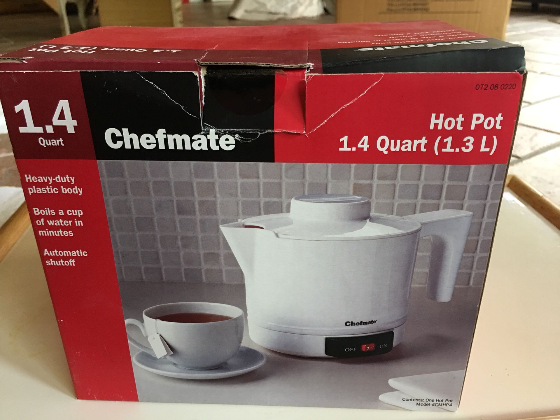 New in Box Chefmate white Hot Pot 1.4 qt for Sale in Houston, TX - OfferUp