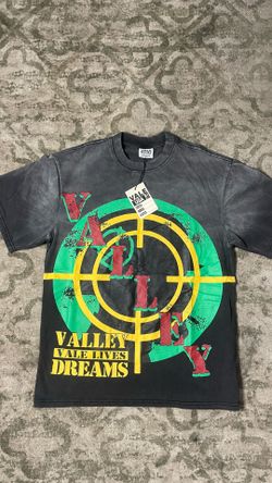 medium valley dreams black target tee