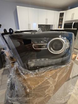 New Dodge Ram Headlights fits 2013 - (contact info removed)8