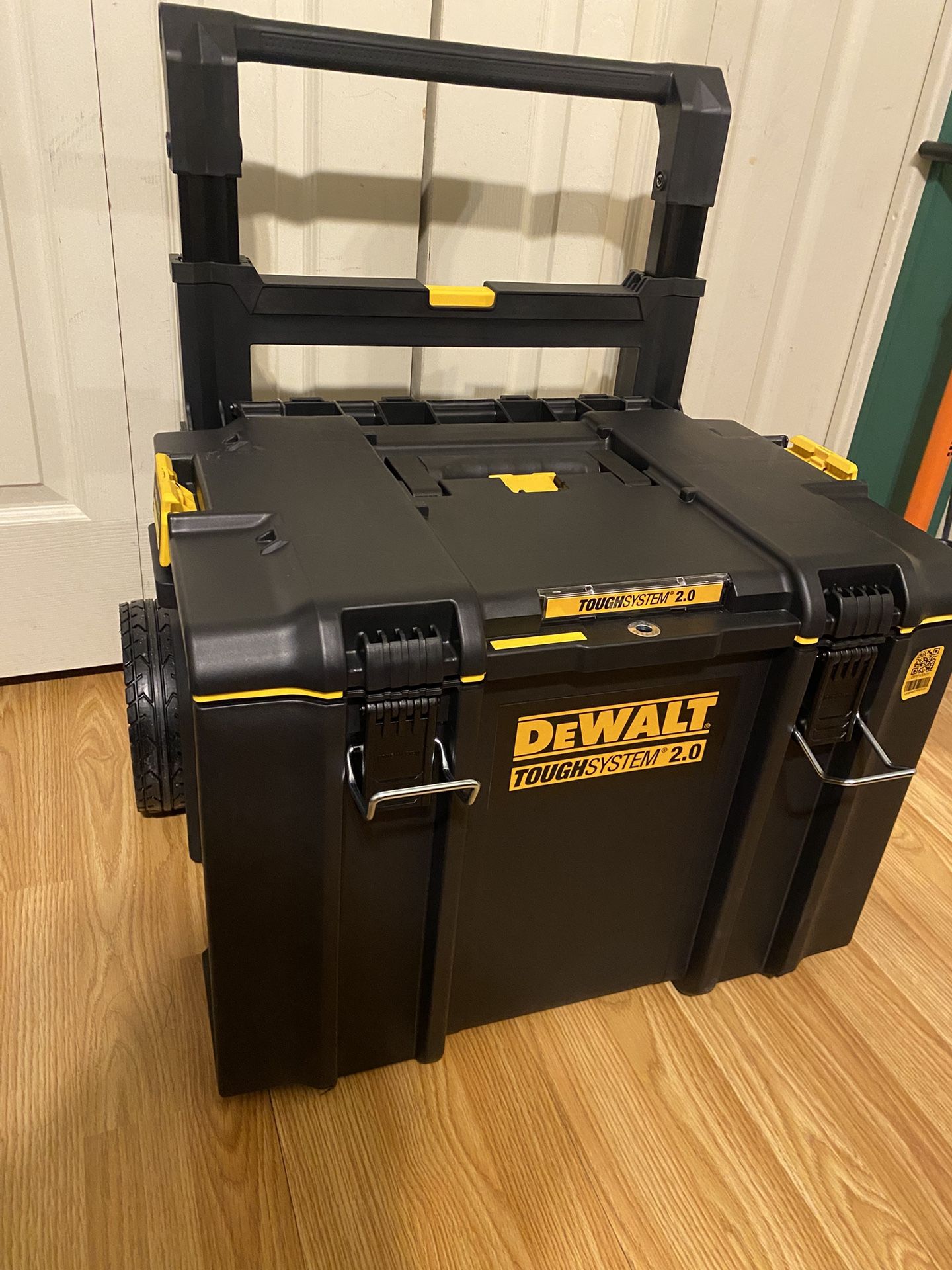 Dewalt 2.0 Tool Box New Bever Use