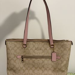 Coach Gallery Tote Pink