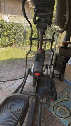 Schwinn 430 Elliptical