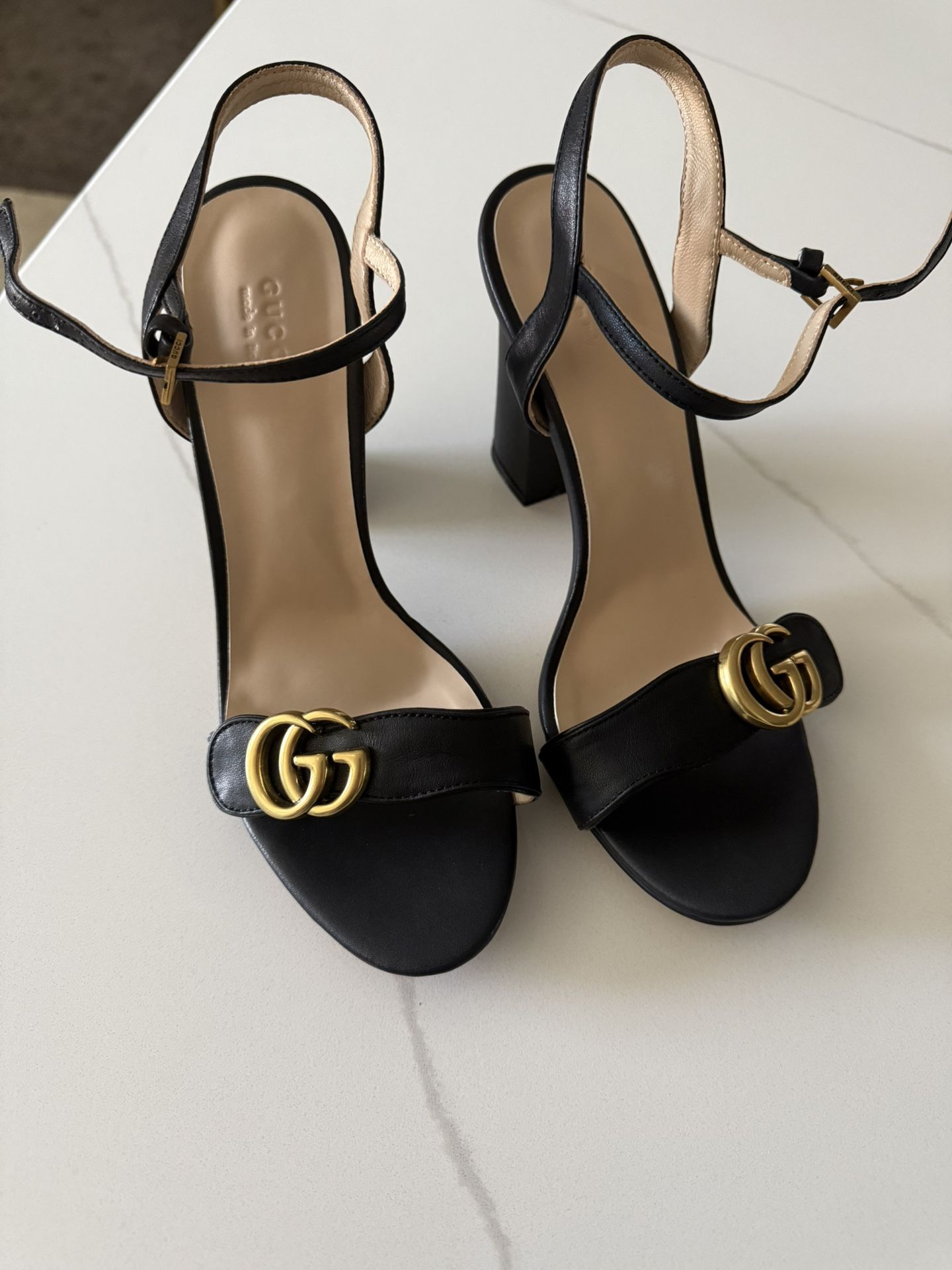 Gucci Black Heeled Sandals with Signature Logo