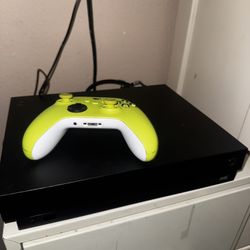 Xbox One X 1TB Console
