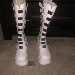 WOMENS HIGH TO THE KNEE