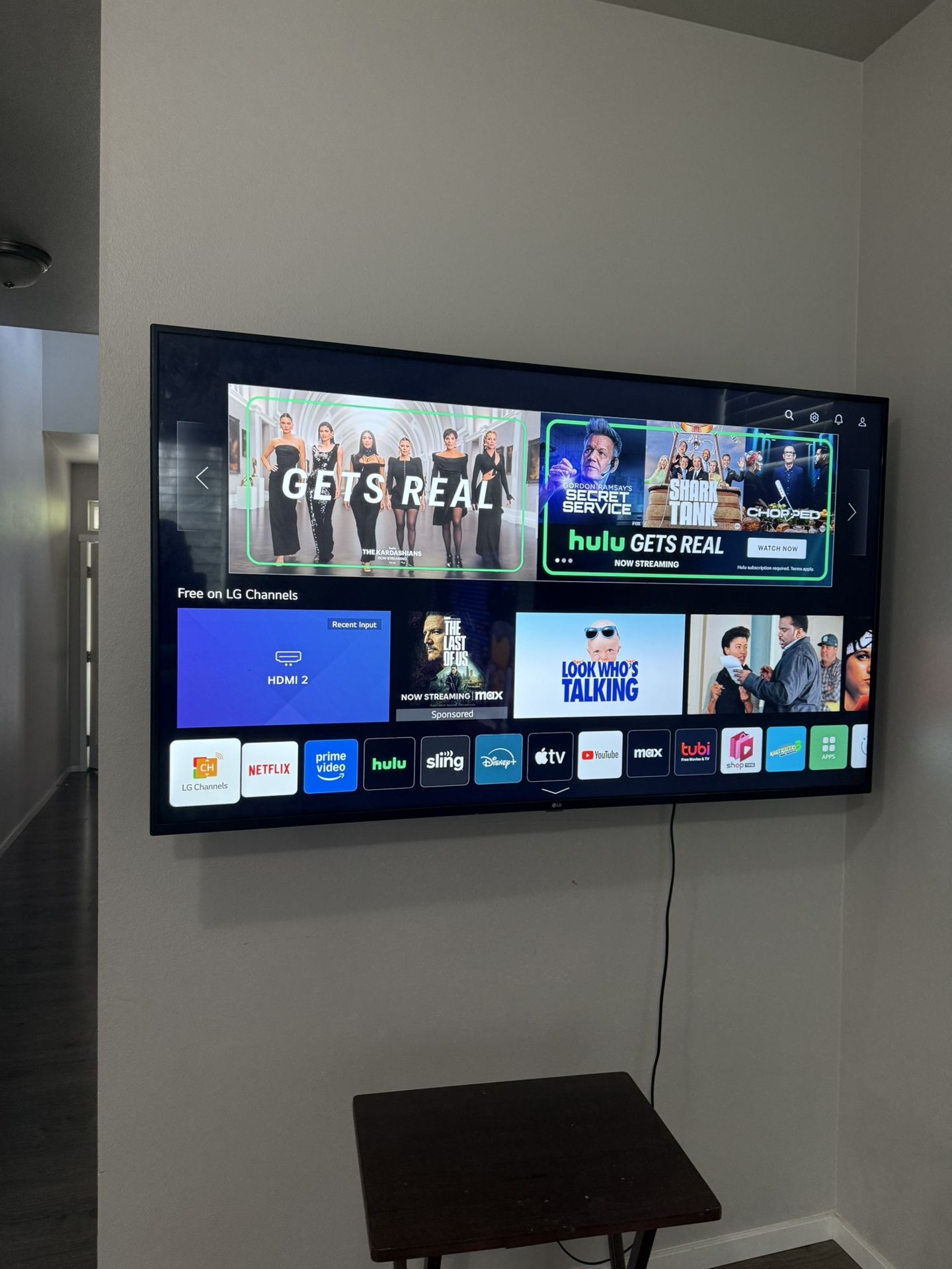 65” LG Smart Tv.