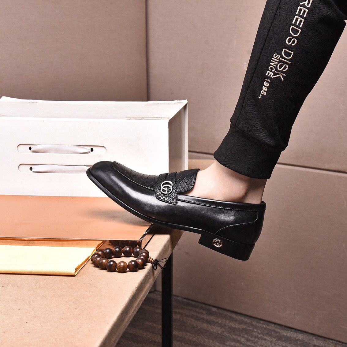 GG Men’s Leather Shoes With Box 2026 New