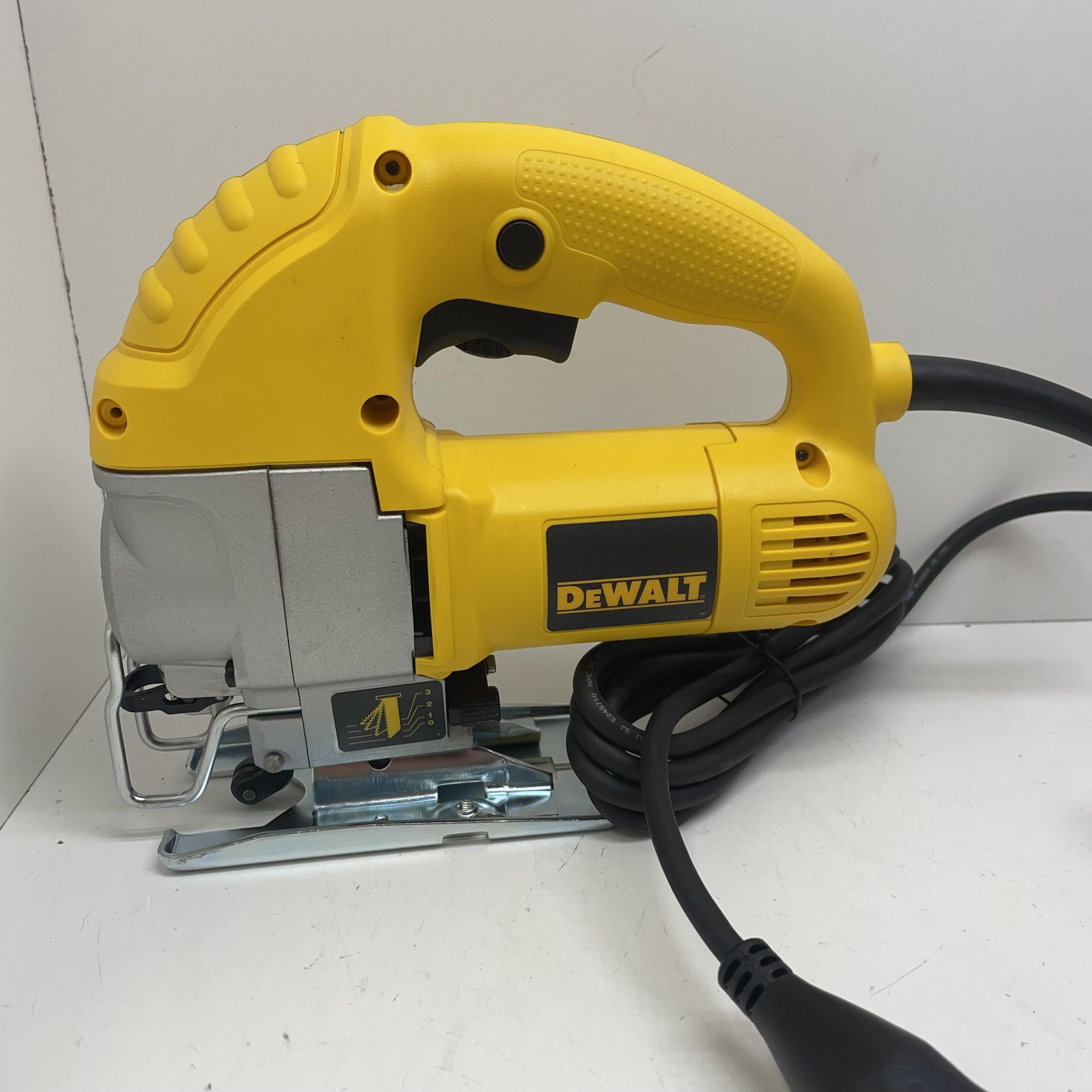 Dewalt VS Orbital Jig Saw 196260/11