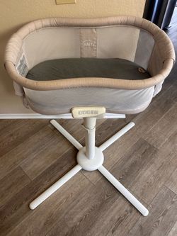 Halo bassinet