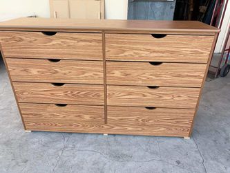 New 8 Drawers Oak 