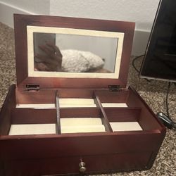 Vintage Jewelry Box 