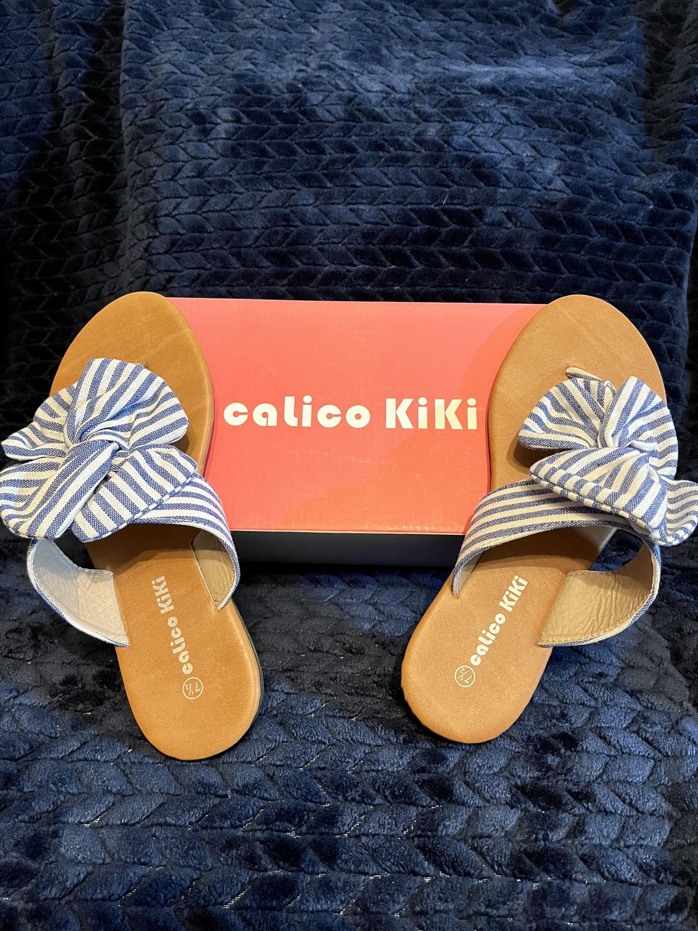 Size 7 1/2 Sandal.
