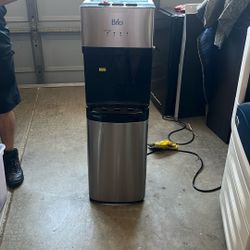 Water Dispenser 