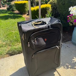Large Swiss Gear Soft Sided Suitcase Wheeled Luggage Black 