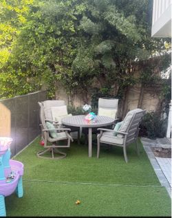 Large faux grass (2)