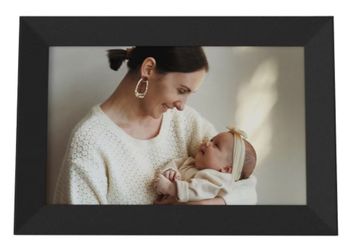 Aura- Cooper Digital Frame with 10.1" HD display