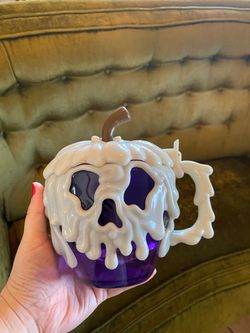 Disney Parks Purple Poison Apple Stein Snow White Evil Queen —Glow in the Dark