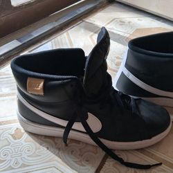 Nike Shoes Men (Size 8)