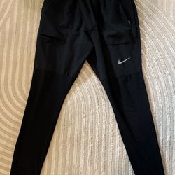 Nike Pants Men’s Large 