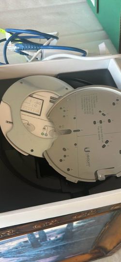Ubiquiti UniFi AP SHD (UAP-AC-SHD) - Enterprise Wi-Fi 5 Access Point