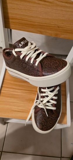 Shoes Ariat zise 7.5