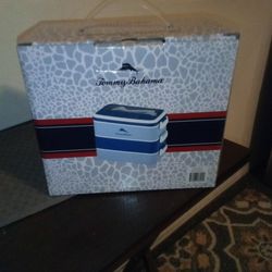 Tommy Bahama 