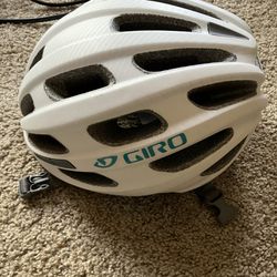 GIRO Women’s Bike Helmet—LIKE NEW