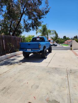 2000 toyota tacoma