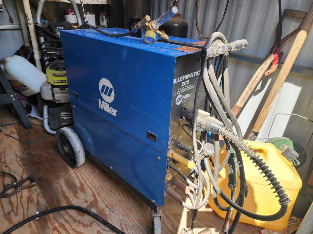 Miller 200 Mig Welder With Spool Gun