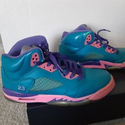 Jordan's Retro Teal Girls 7 Youth