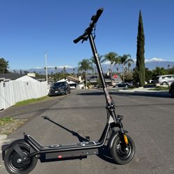 Electric scooter