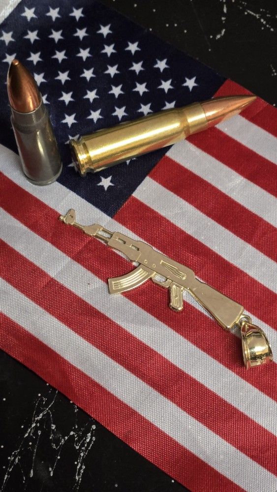 10kt Ak Pendant 3.64g