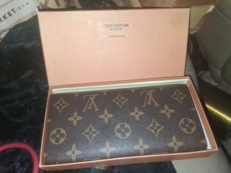 LOUIS VUITTON AUTHENTIC LONG WALLET