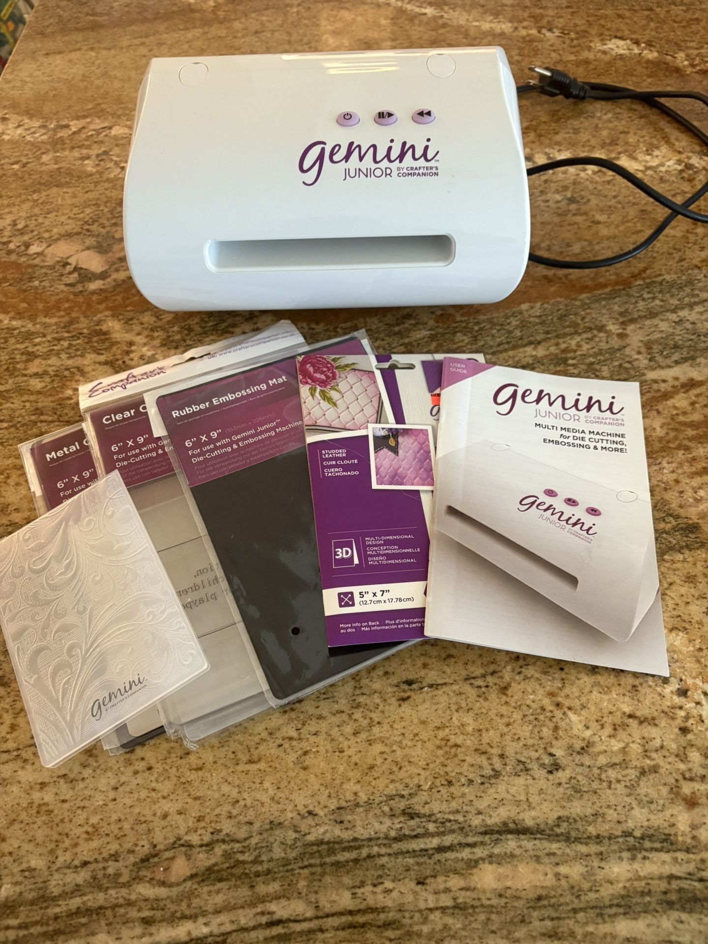 Gemini Junior Embossing Machine