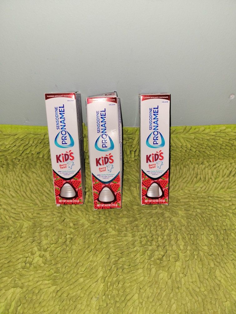 3 Semsodyne Pronamel Kids Toothpaste 4oz Berry Twist