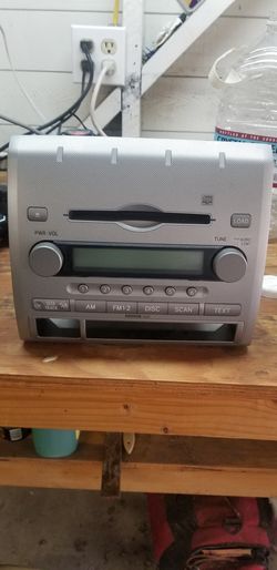 2006 thru 2011 Toyota Tacoma radio
