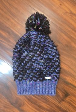 Steve Madden Womens Beanie