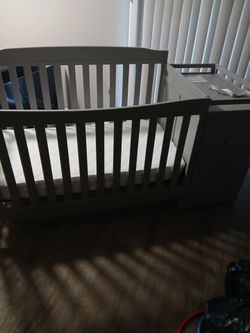 Baby crib barley used