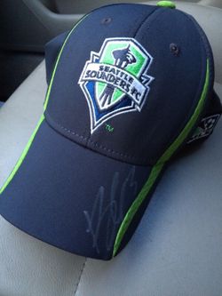 Brad Evans signed Sounders hat